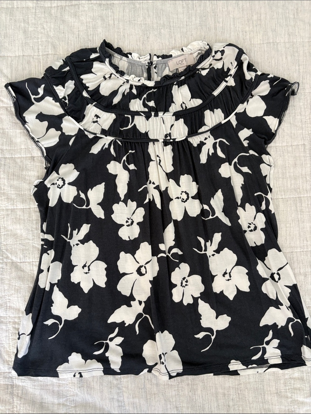 LOFT Dark Gray/Blue & White Floral Ruffle Yoke Top